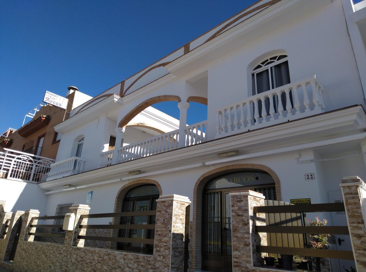 Отель Hostal Los Arcos Чипиона Экстерьер фото